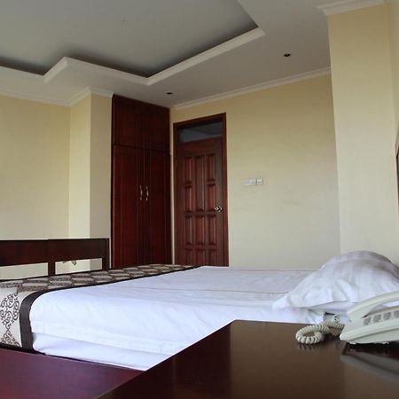 Namayiba Park Hotel Kampala Pokój zdjęcie